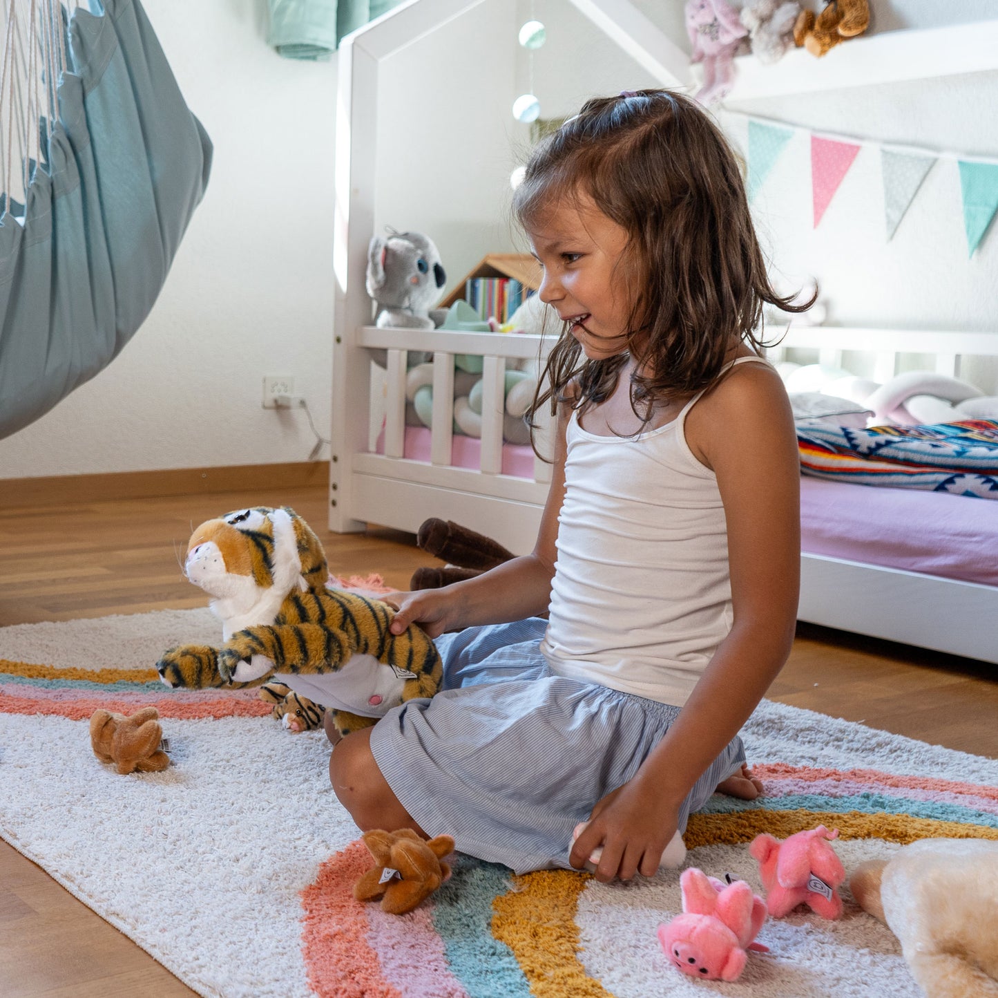 Mamanimals Tiger mit Babys im Bauch