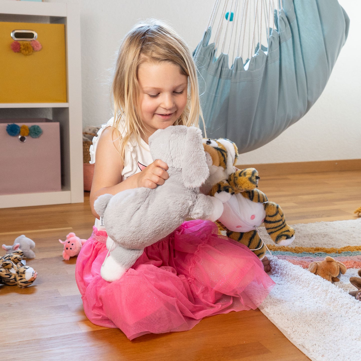 Mamanimals Tiger mit Babys im Bauch